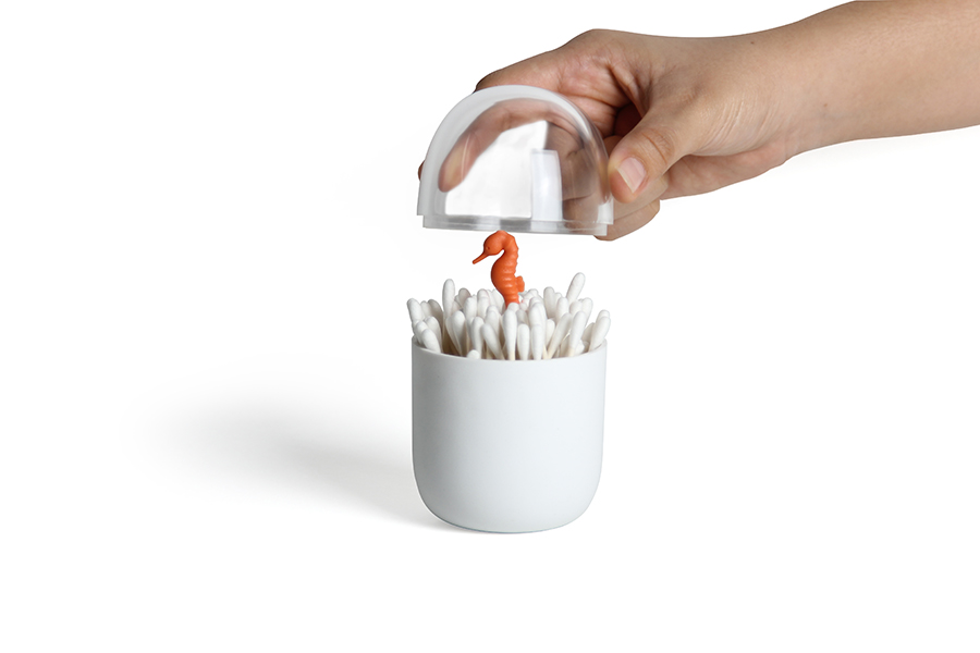 QL10314-CL-WH Контейнер для ватных палочек seahorse белый Qualy  - Вид №4