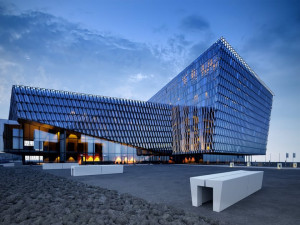 Скамья без спинки