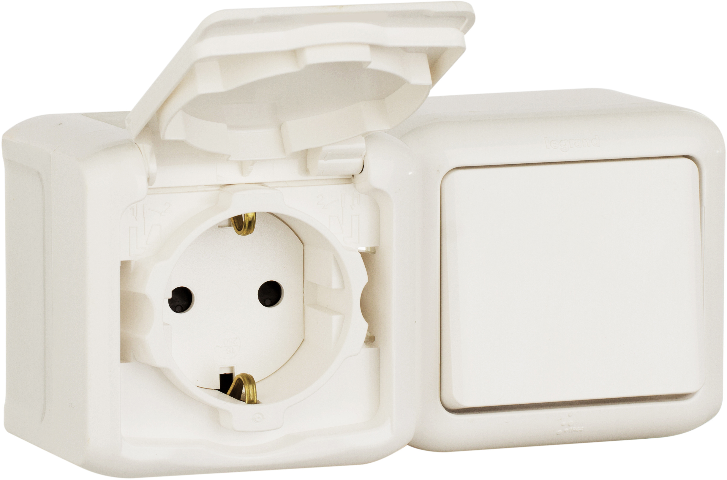 82389581 Розетка-выключатель накладная влагозащищённая с заземлением со шторками и крышкой цвет белый Quteo STLM-0026190 LEGRAND