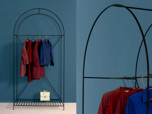 Напольная вешалка из кованого железа