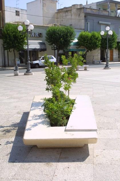 Manufatti Viscio Скамейка из абрикенового камня со встроенным горшком для цветов sun-id-1349210 - Вид №3