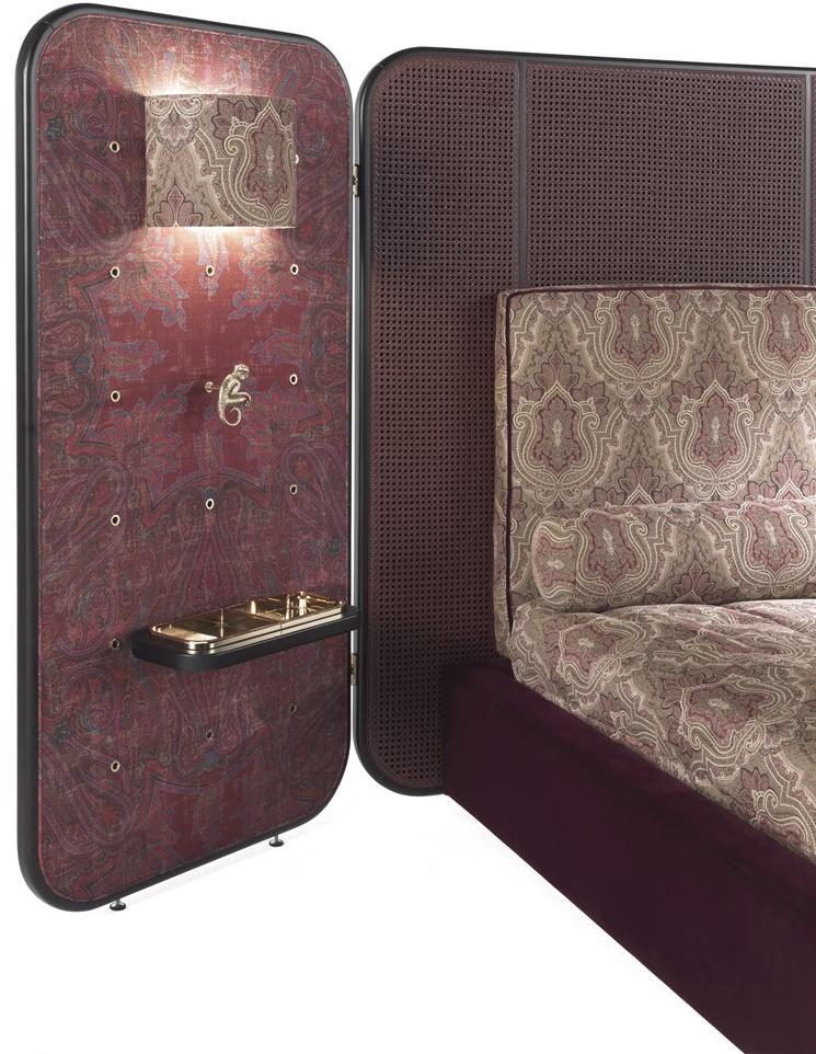 ETRO Home Interiors Двуспальная кровать со встроенными прикроватными тумбочками из дерева и бархата Timgad sun-id-1400636 - Вид №3