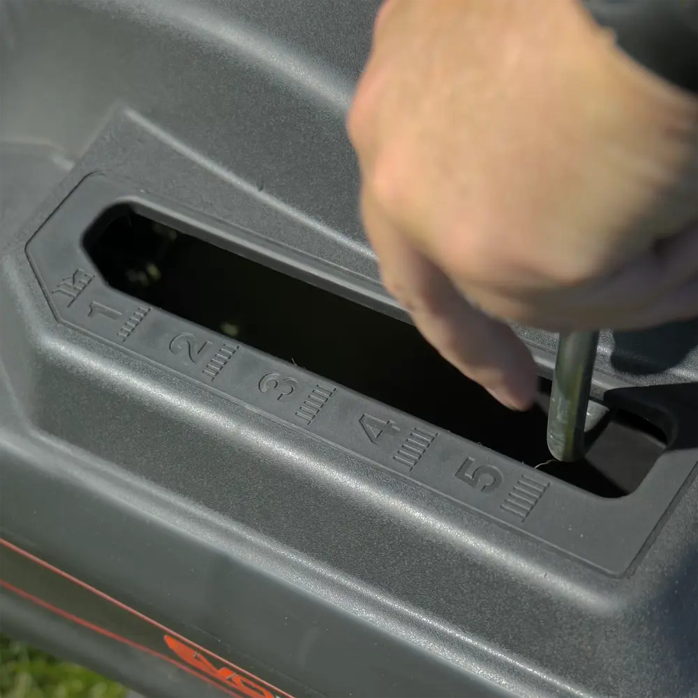 Трактор садовый Evoline TRG84CH 13 л.с. 112 см Santreyd STLM-2128384 - Вид №11