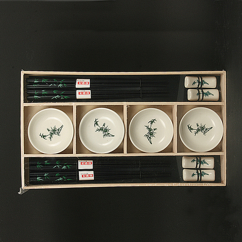 40400 Набор для суши 4 пиалы, 4 пары палочек для еды, 4 подставки для палочек Giftman 