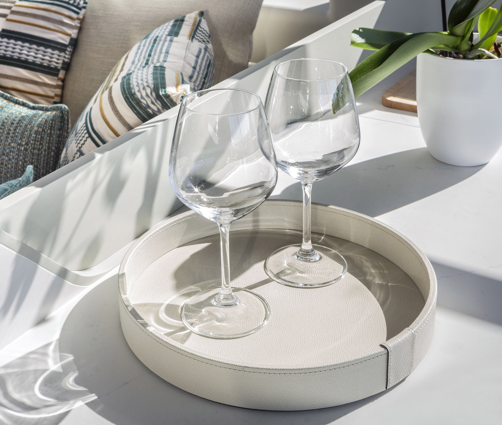 Gea Круглый поднос - Ø 45 см / плетеная кожа_темно-серый Pinetti 00.0148.061.055 - Вид №2