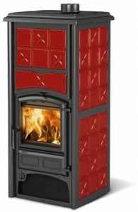 LA NORDICA EXTRAFLAME Дровяная термо-печь с облицовкой майоликой