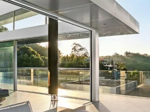 Agostinigroup Алюминиевая раздвижная дверь с термическим разделением Minimal frames