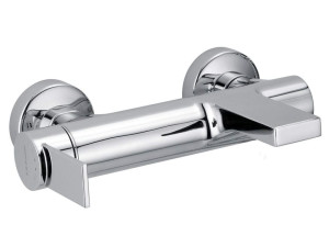 Внешний настенный смеситель для ванны