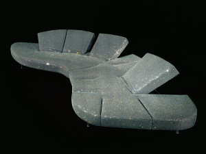 Диван с кристаллами Swarovski