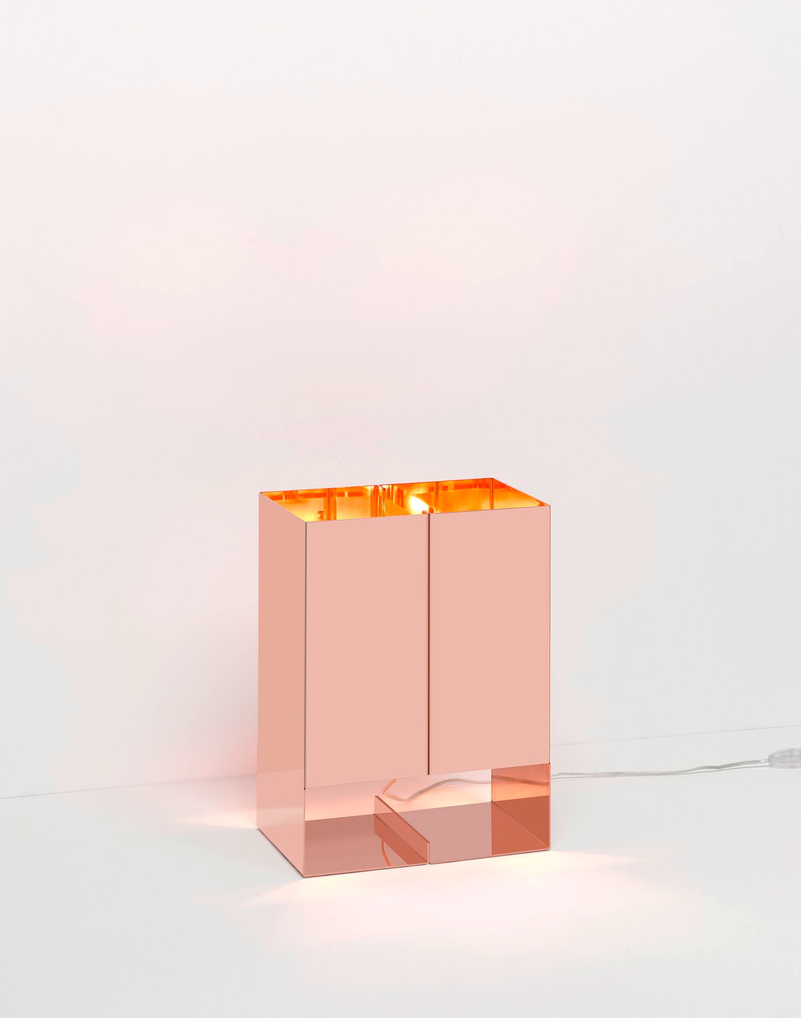 Медная настольная лампа e15 SEAM TWO SPECIAL EDITION ARCH-00023920 - Вид №4