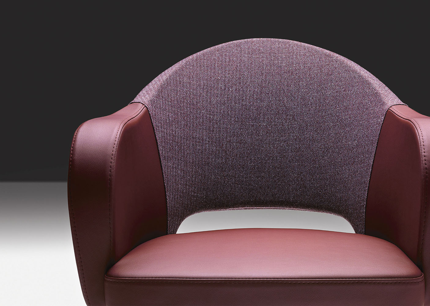 Agatha 572 Кресло с каркасом из древесины бука. 4 ноги. Сиденье и спинка мягкие. Et al. Agatha - Вид №2