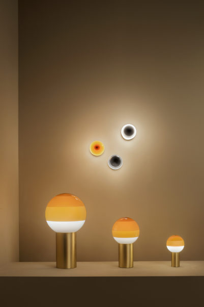 085717 Настольный светильник M оранжево-графитовый Marset Dipping Light  - Вид №7
