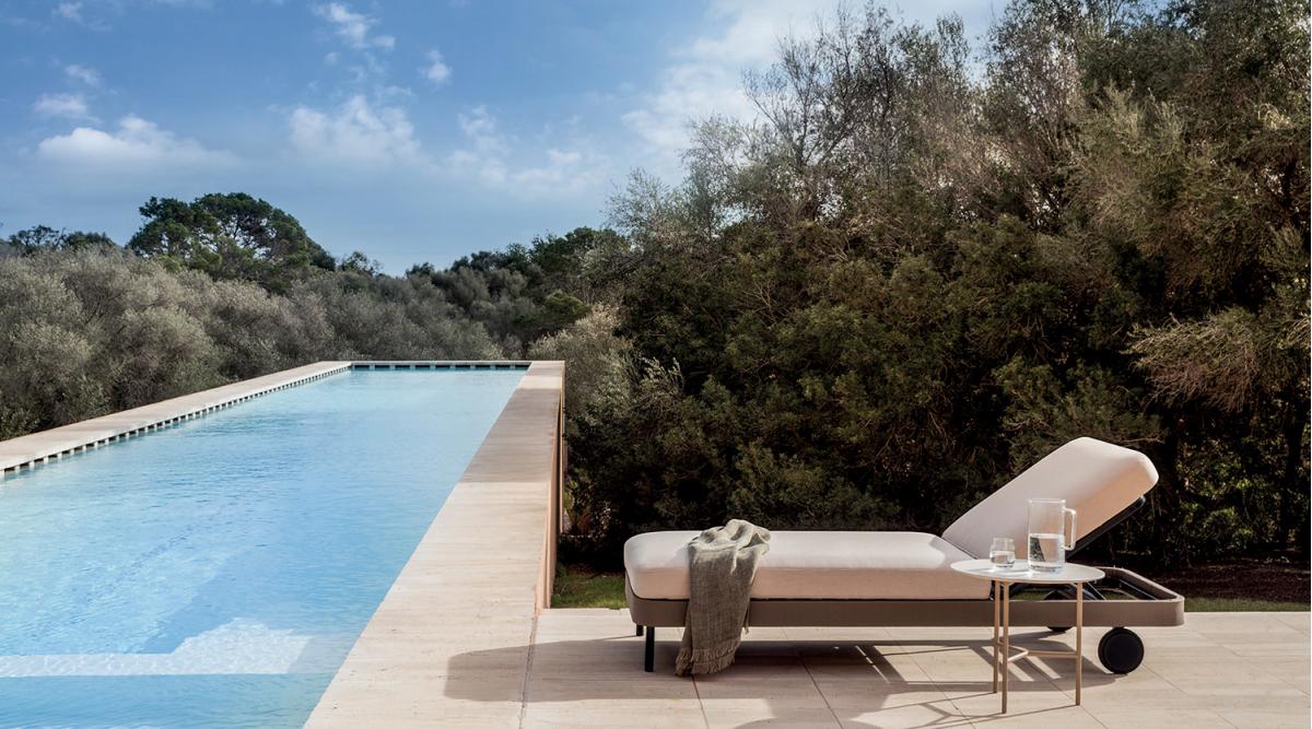 089136 Шезлонг с колесами Expormim Kabu 