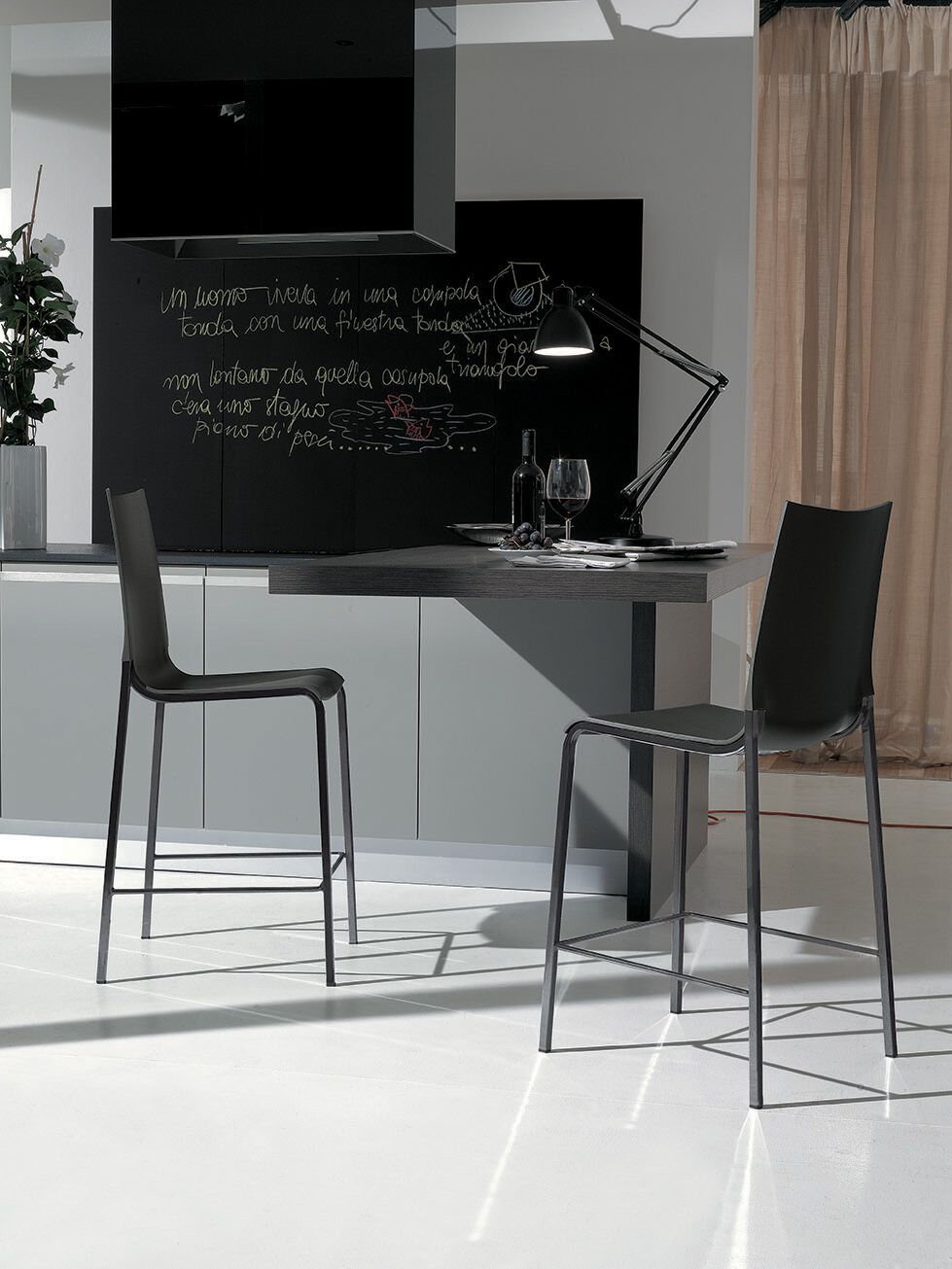 Высокий стул из полипропилена со спинкой Bontempi Casa Eva ARCH-00137037 - Вид №1