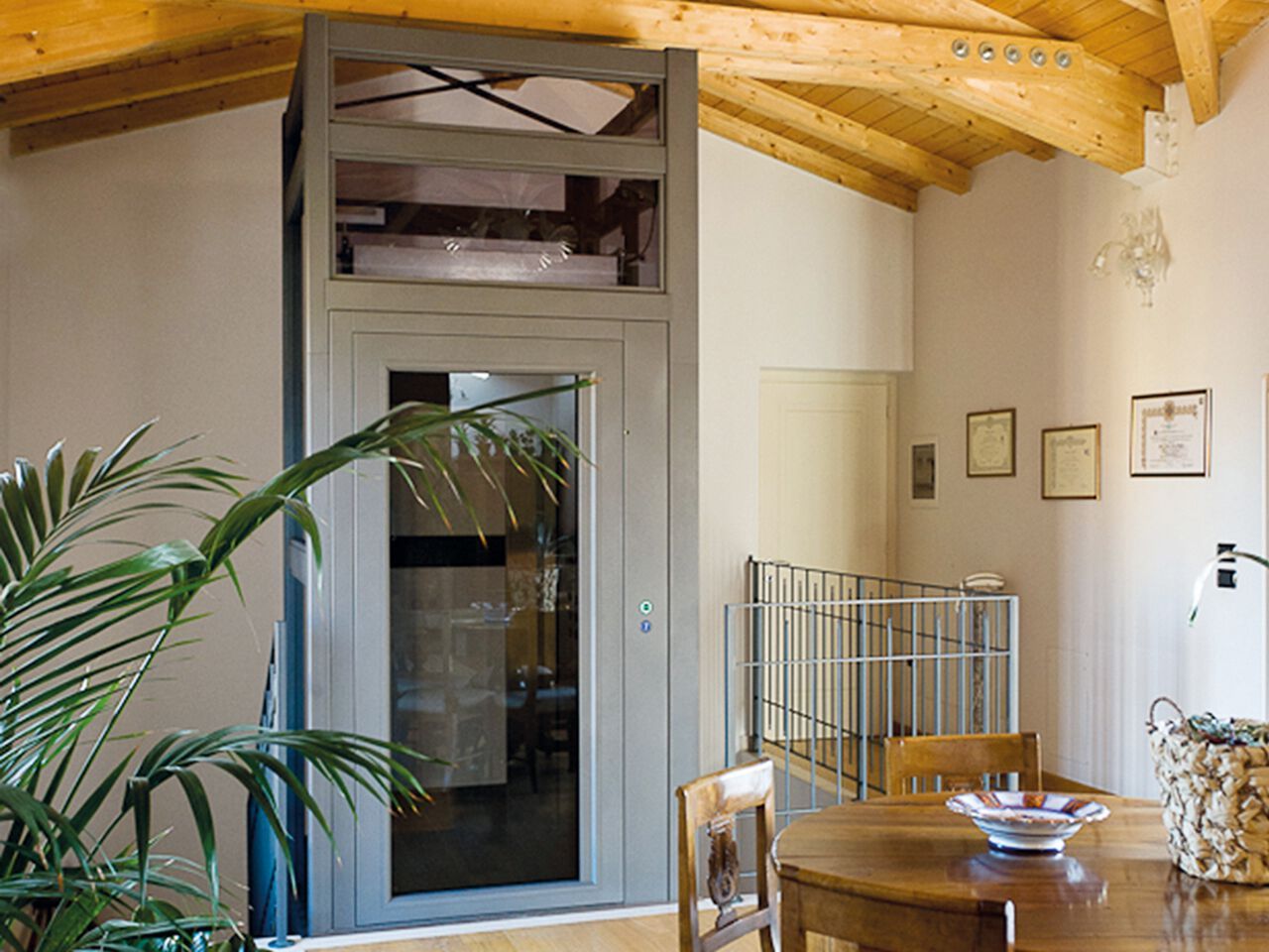 Внутренний гидравлический мини-датчик NOVA Elevators Люкс ARCH-00037331