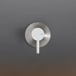 Настенный 2/3 способ переключающего  <р> Доступен с цветной ручкой, а не цветная версия ручки  <div> Элемент версии с не цветной ручкой доступны в специальной отделкой CEA в </div> GAS18 CEADESIGN