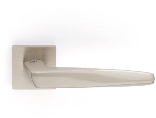 Pasini Ручка из латуни на розетке  8331  - Вид №3