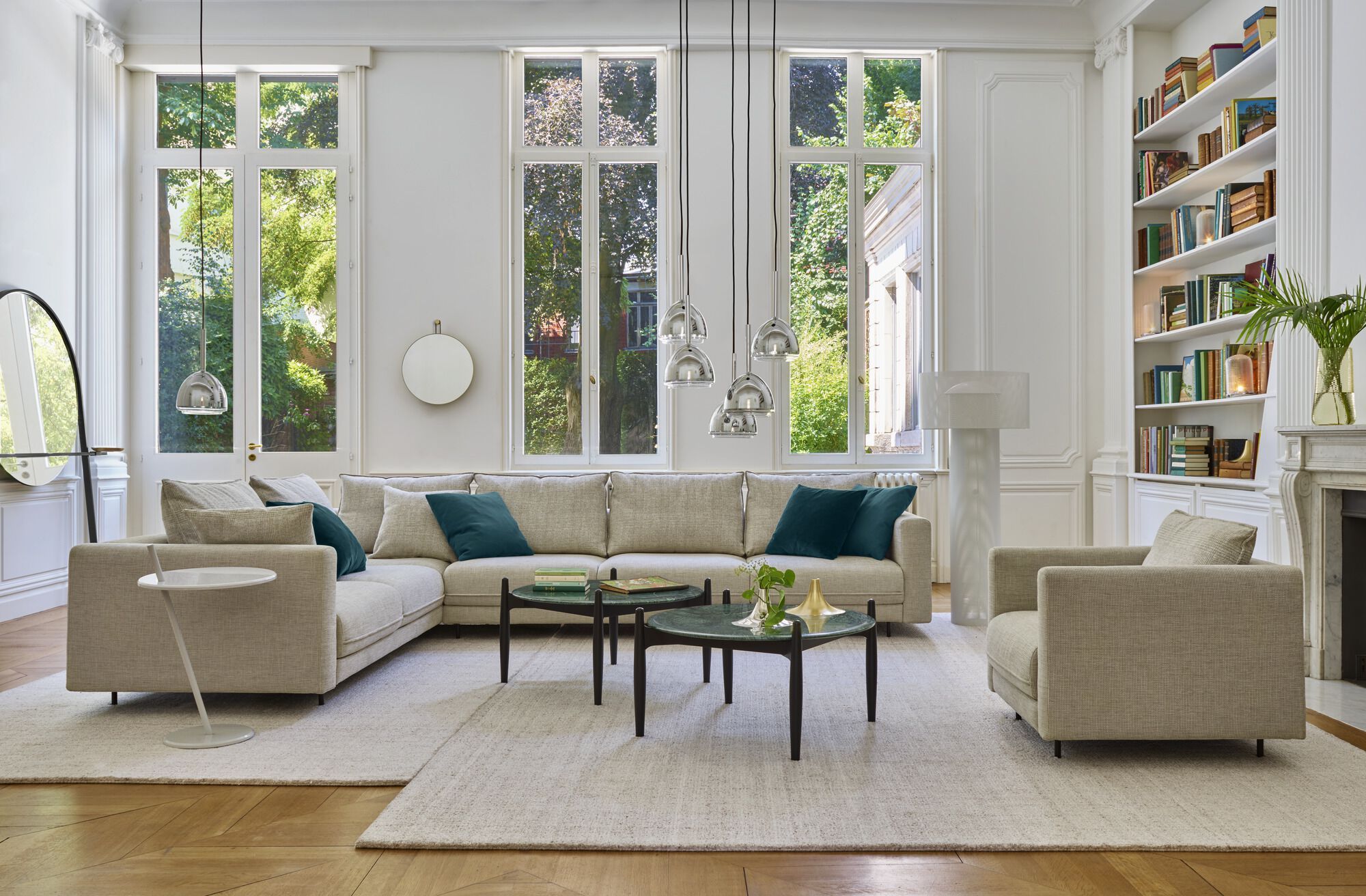 Тканевое кресло с подлокотниками Ligne Roset Enki ARCH-00100043 - Вид №4