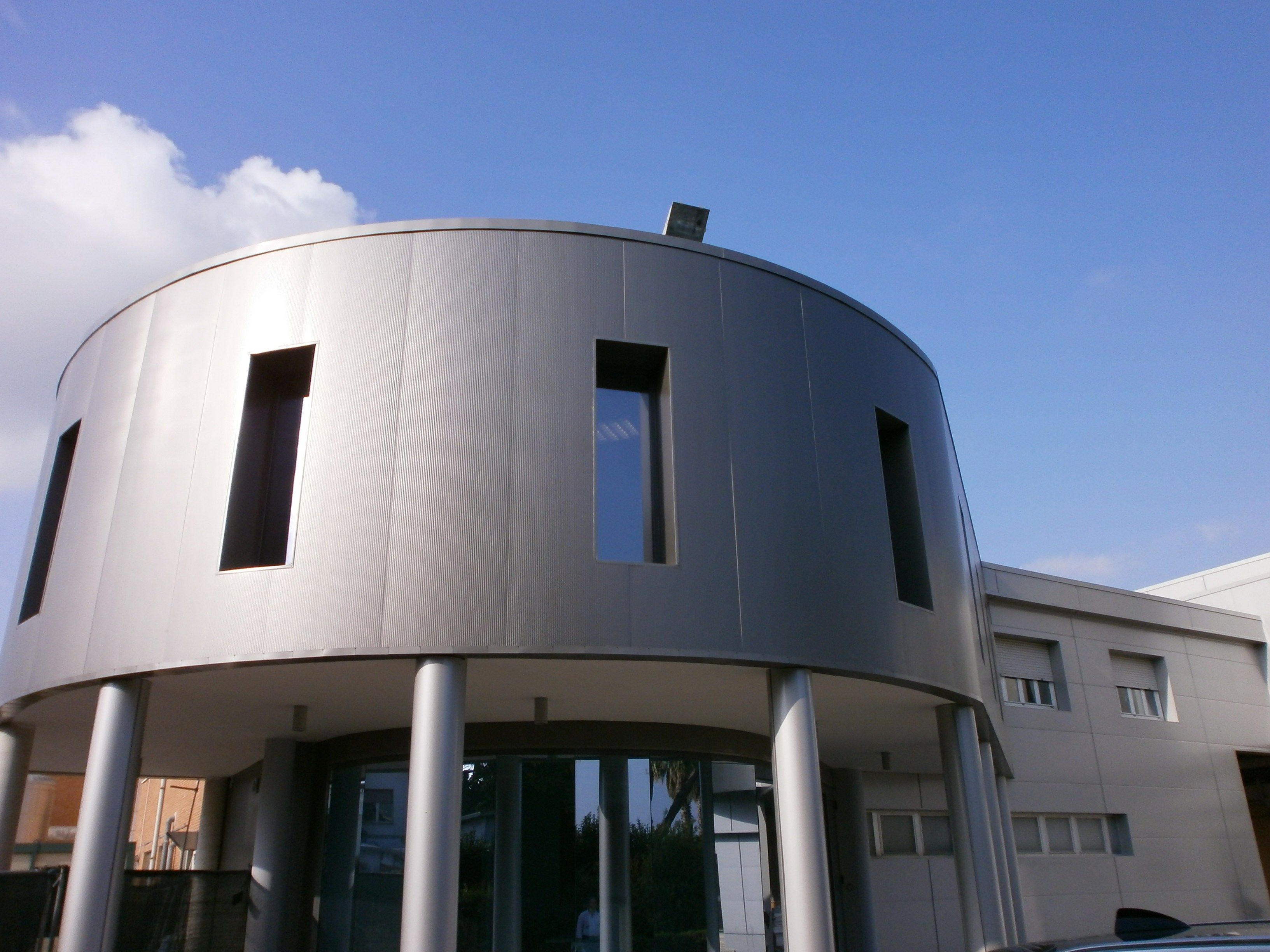 Изолированная металлическая панель для фасада ELCOM SYSTEM ТЕРМОПАРЕТЫ® ARCH-00037807 - Вид №131