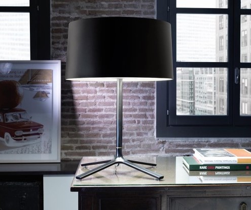 041312 Настольная лампа черная Leds C4 Hall