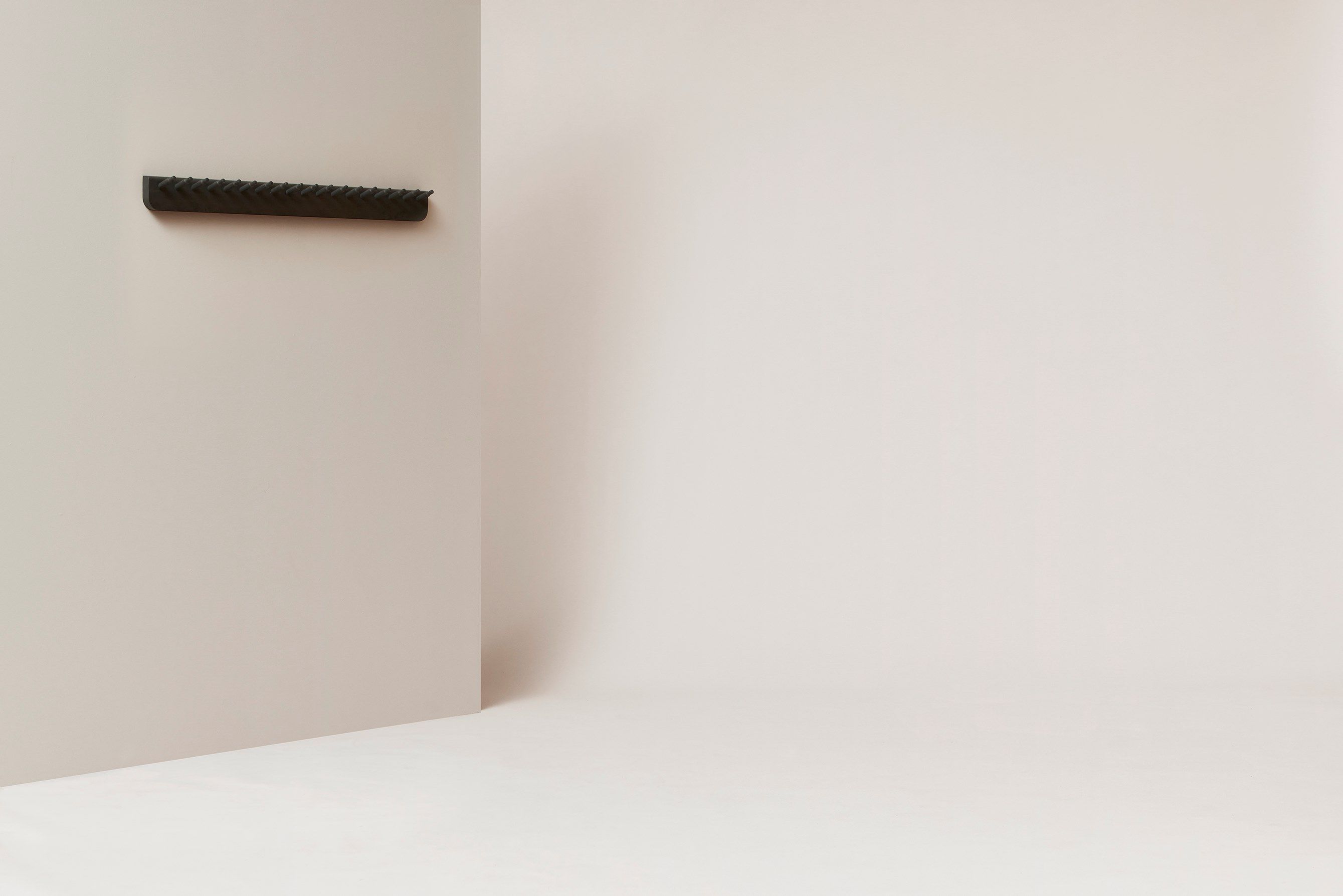 Дубовая настенная вешалка Form & Refine Echo ARCH-00115266 - Вид №2