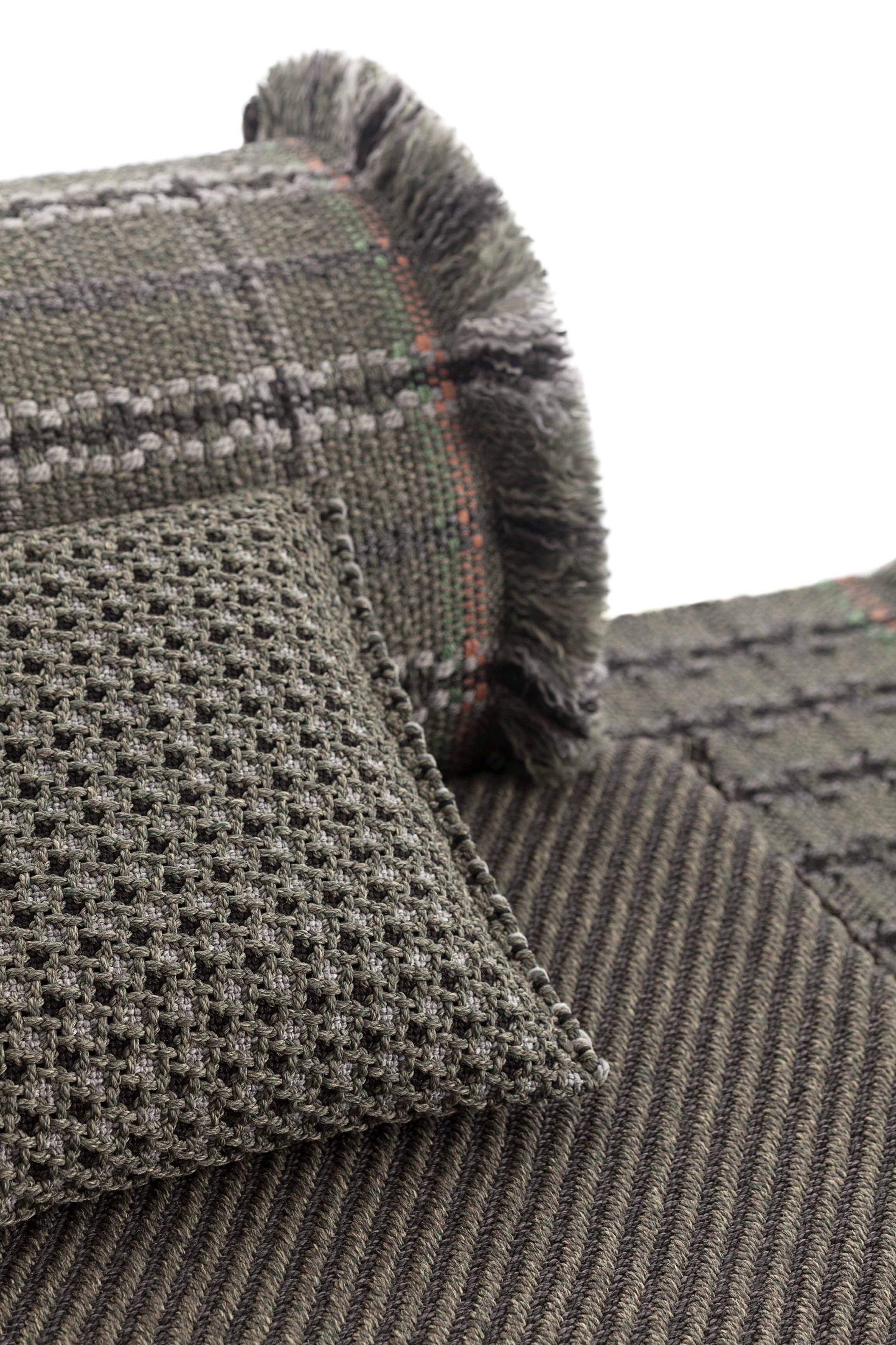 Наружная цилиндрическая полипропиленовая клетчатая подушка GAN Garden Layers ARCH-00079774 - Вид №10