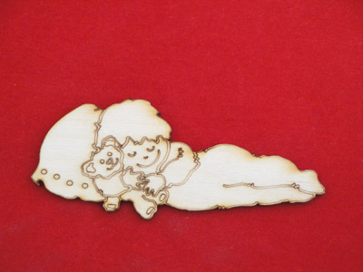 12311 Заготовка для декорирования Деревянная заготовка магнит СК СПЯЩИЙ РЕБЕНОК Размер: 10.2х4.3см Полноцвет 