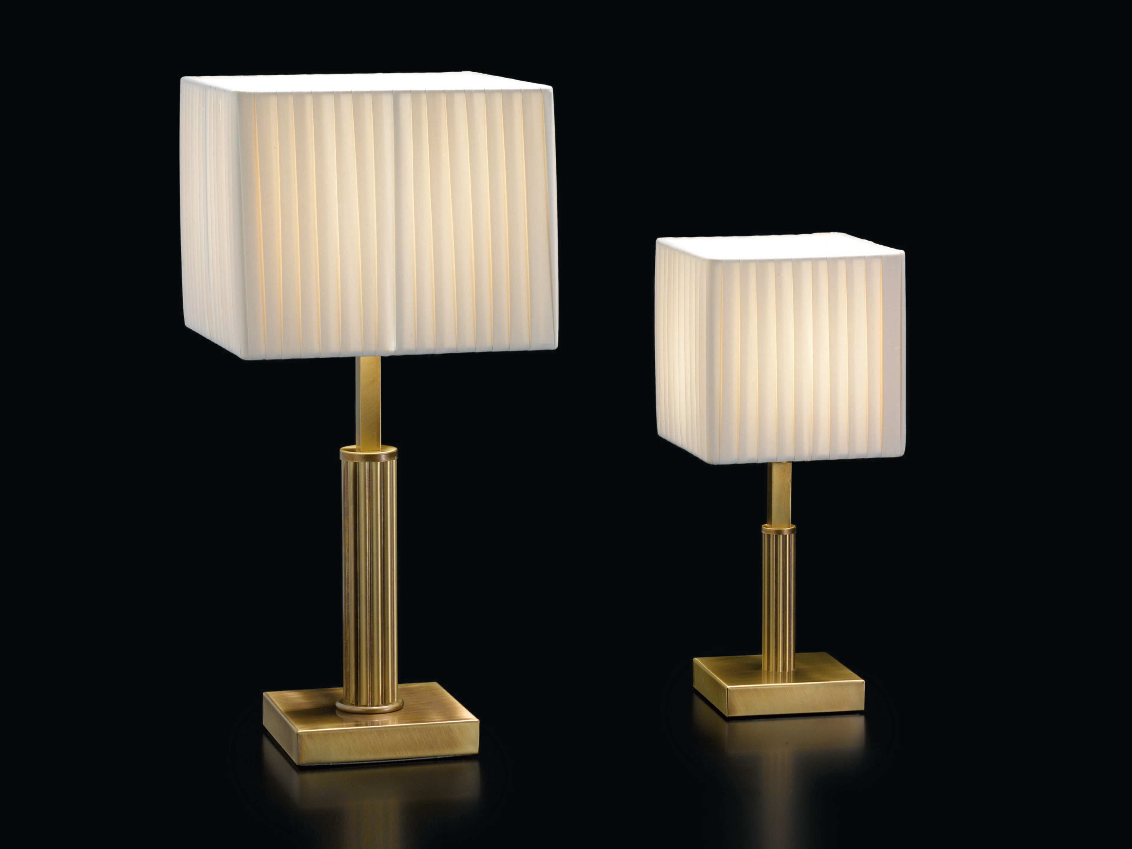 Металлическая светодиодная настольная лампа с тканевым абажуром Cremasco Illuminazione световые работы ARCH-00091580 - Вид №1