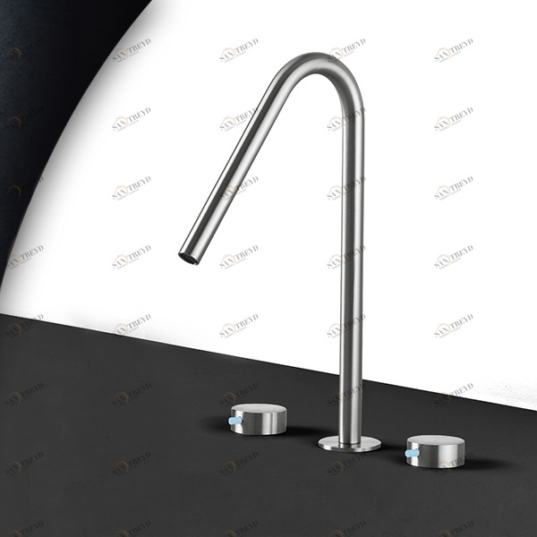 Смеситель для раковины сталь матовая с голубой ручкой Toki Radomonte TKI24SCIL37