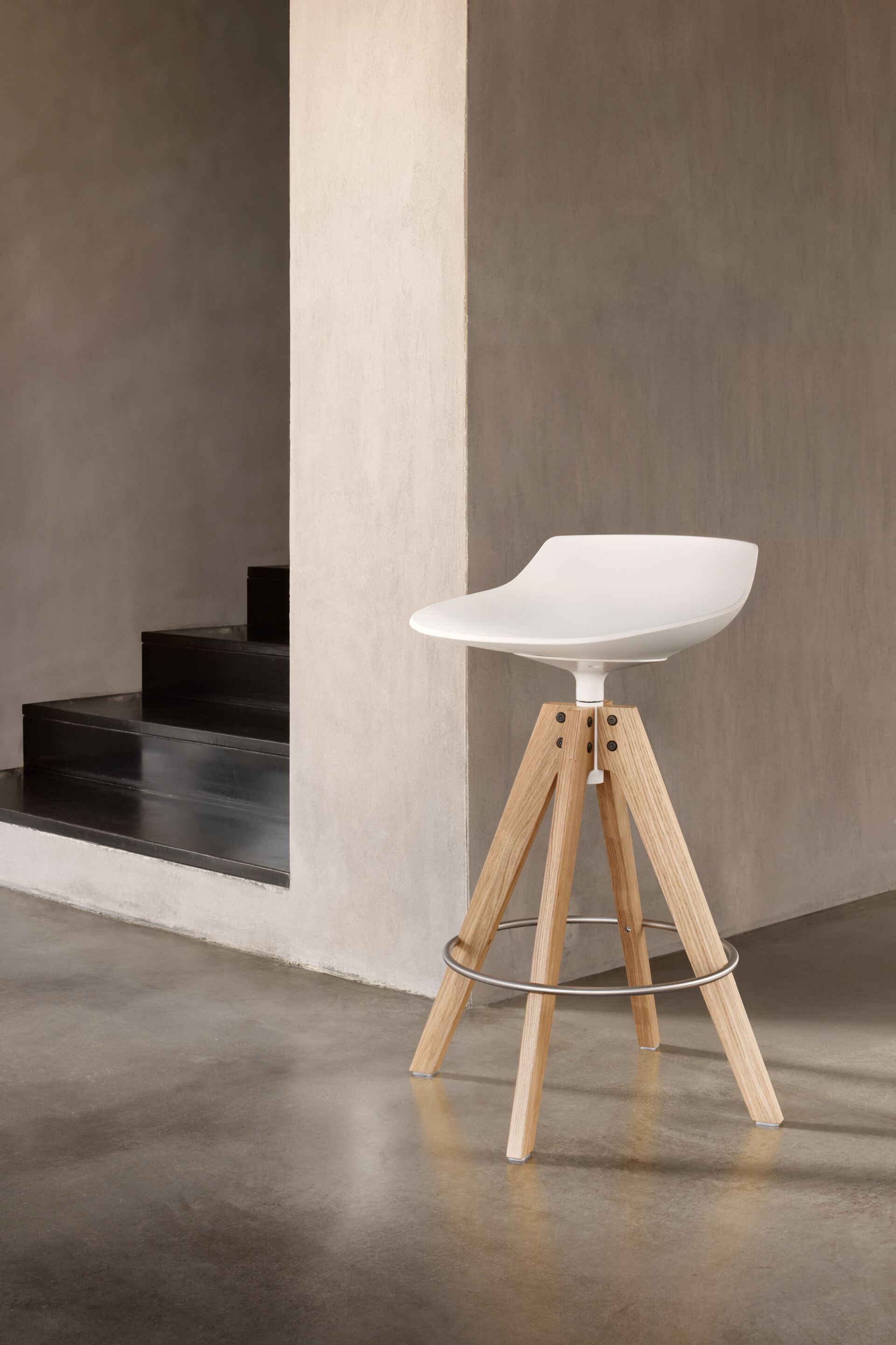 Высокий поворотный стул на насесте MDF Italia ARCH-00107732 - Вид №3