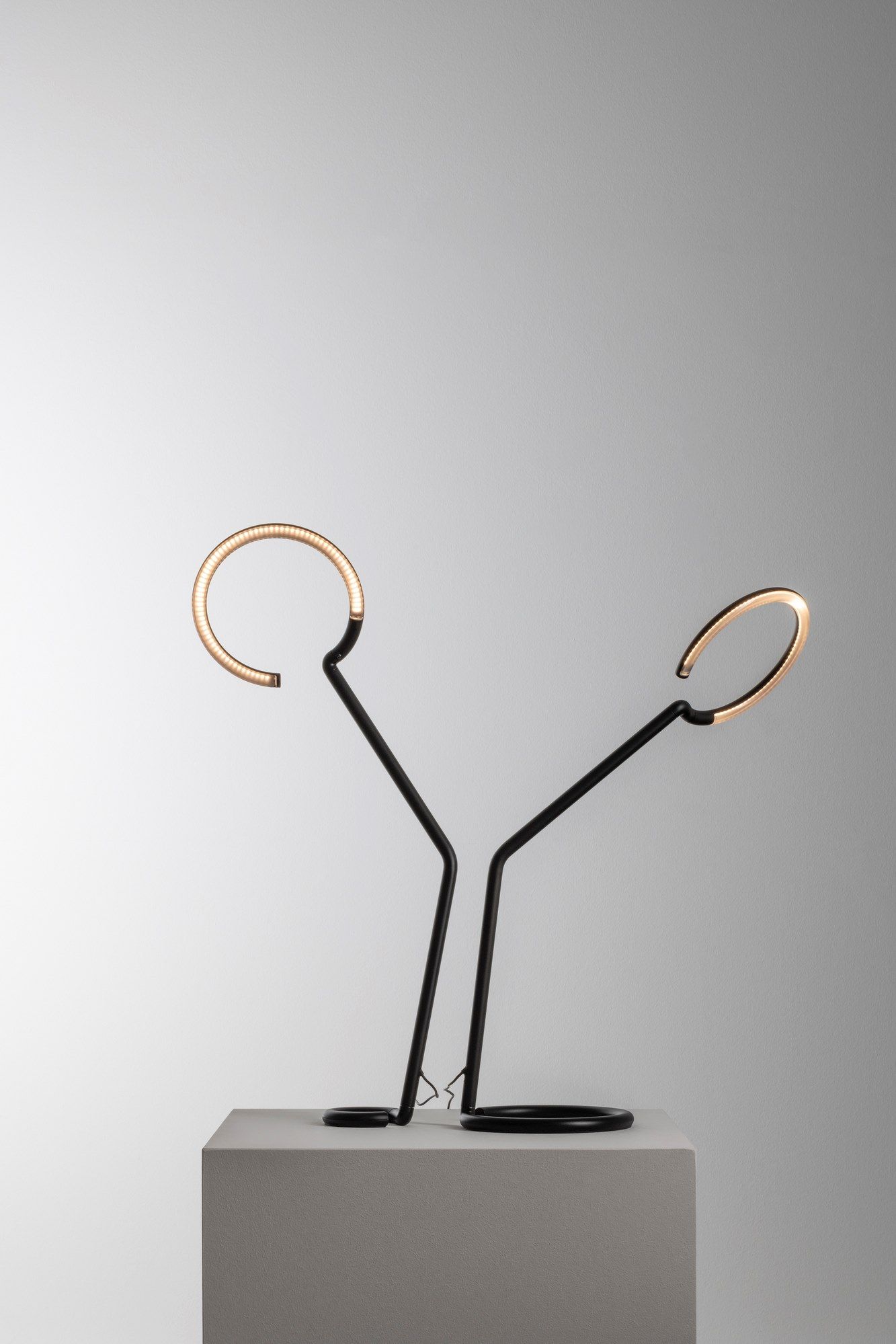 Регулируемая металлическая настольная лампа Artemide Vine Light ARCH-00085435 - Вид №8