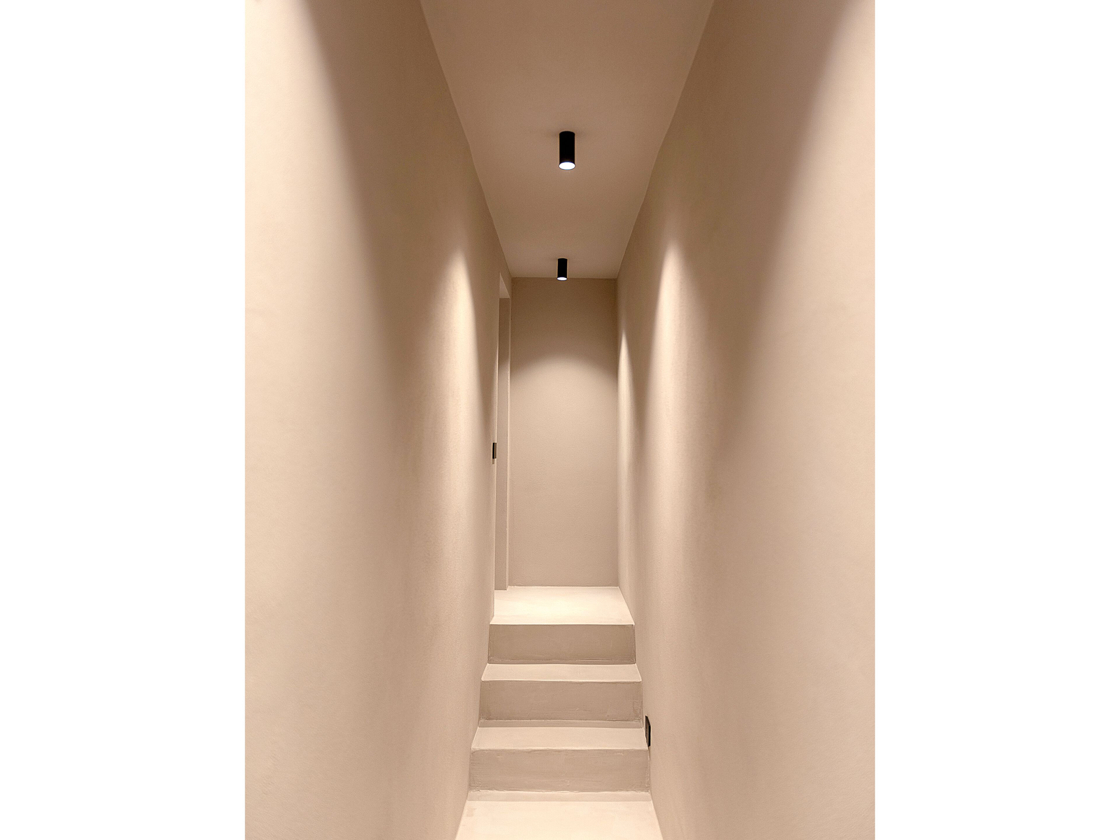 Алюминиевый светодиодный потолочный светильник Renzo Serafini стекло ARCH-00102546 - Вид №1