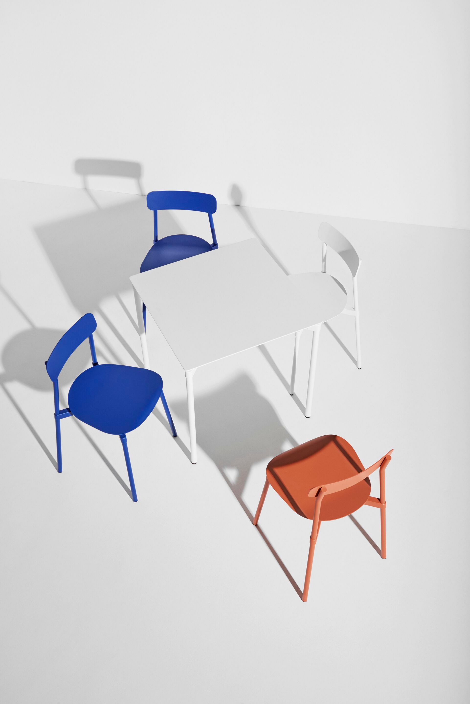 Алюминиевый штабелируемый стул с порошковым покрытием Petite Friture Fromme ARCH-00150568 - Вид №42