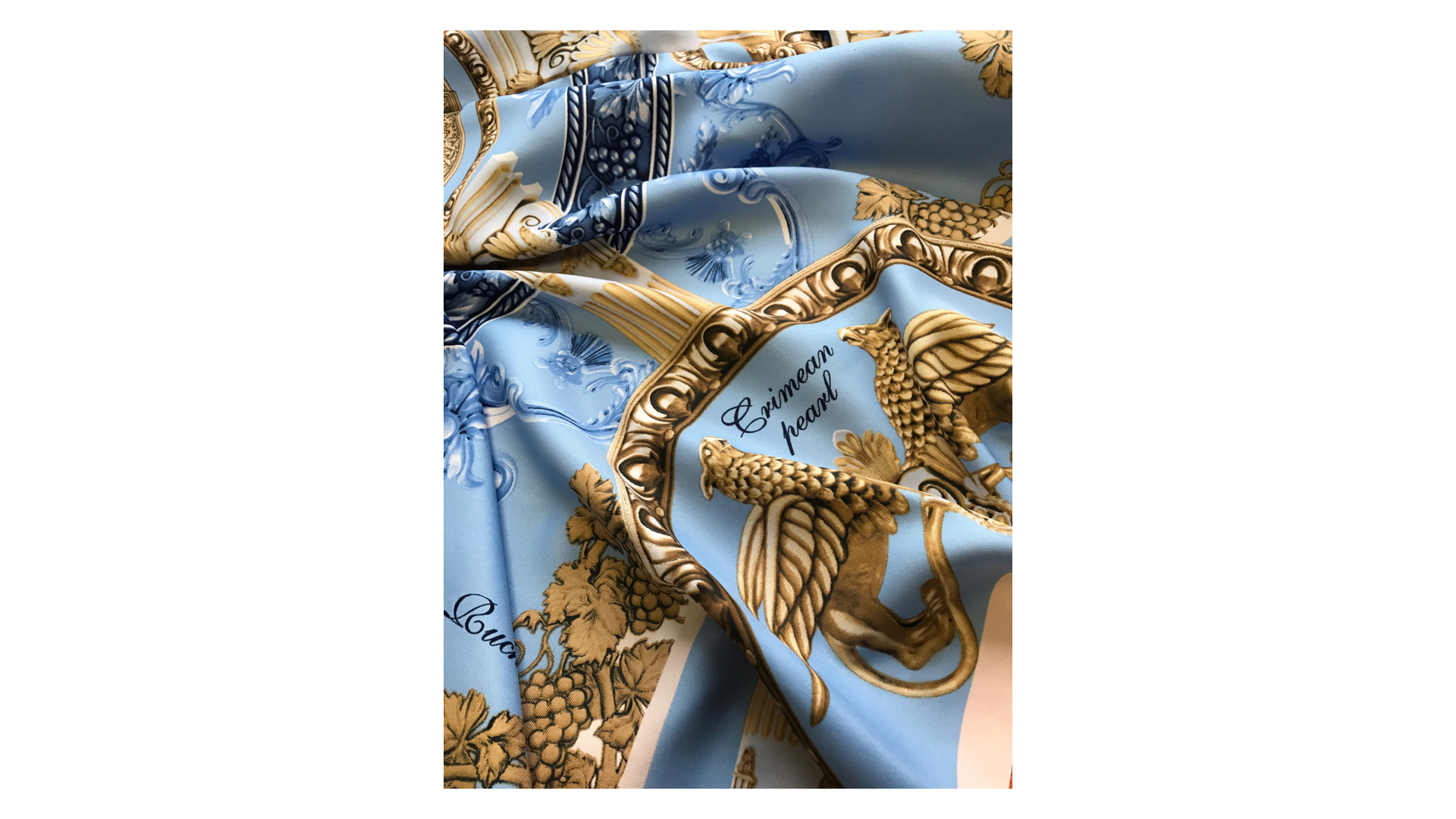 10633880 МД Нины Ручкиной Платок сувенирный "Жемчужина Крыма" 90х90см Ткань  - Вид №1