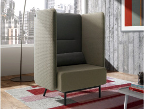 Тканевое кресло с USB-разъемом