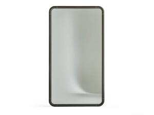 Зеркало в кожаной оправе