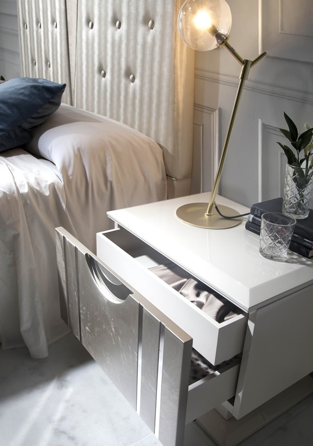 105918 Прикроватная тумбочка 13313 с основанием Bisel Llass Kira Santreyd - Вид №3