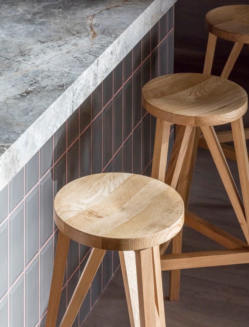 LOEHR Высокий деревянный табурет с подставкой для ног Faber sun-id-1504619 - Вид №1