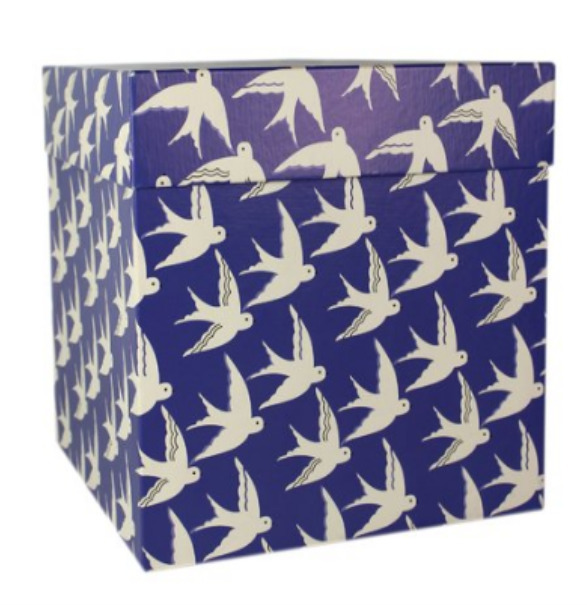 509883 Коробка подарочная "Белые ласточки", 9,5 х 9,5 х 9,5 см Santreyd 