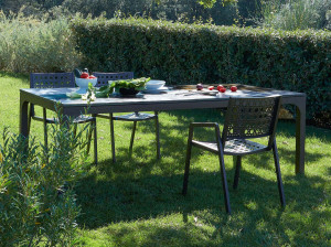 Прямоугольный стол из фаянса и нержавеющей стали