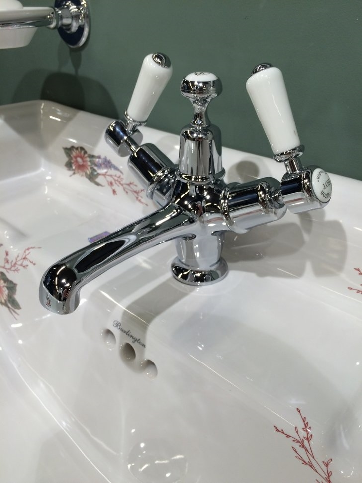 Смеситель для раковины на 1 отверстие с кнопкой Click-Clack [KE6 WAL]  Burlington T12-QT, W11, T4 WAL  - Вид №2