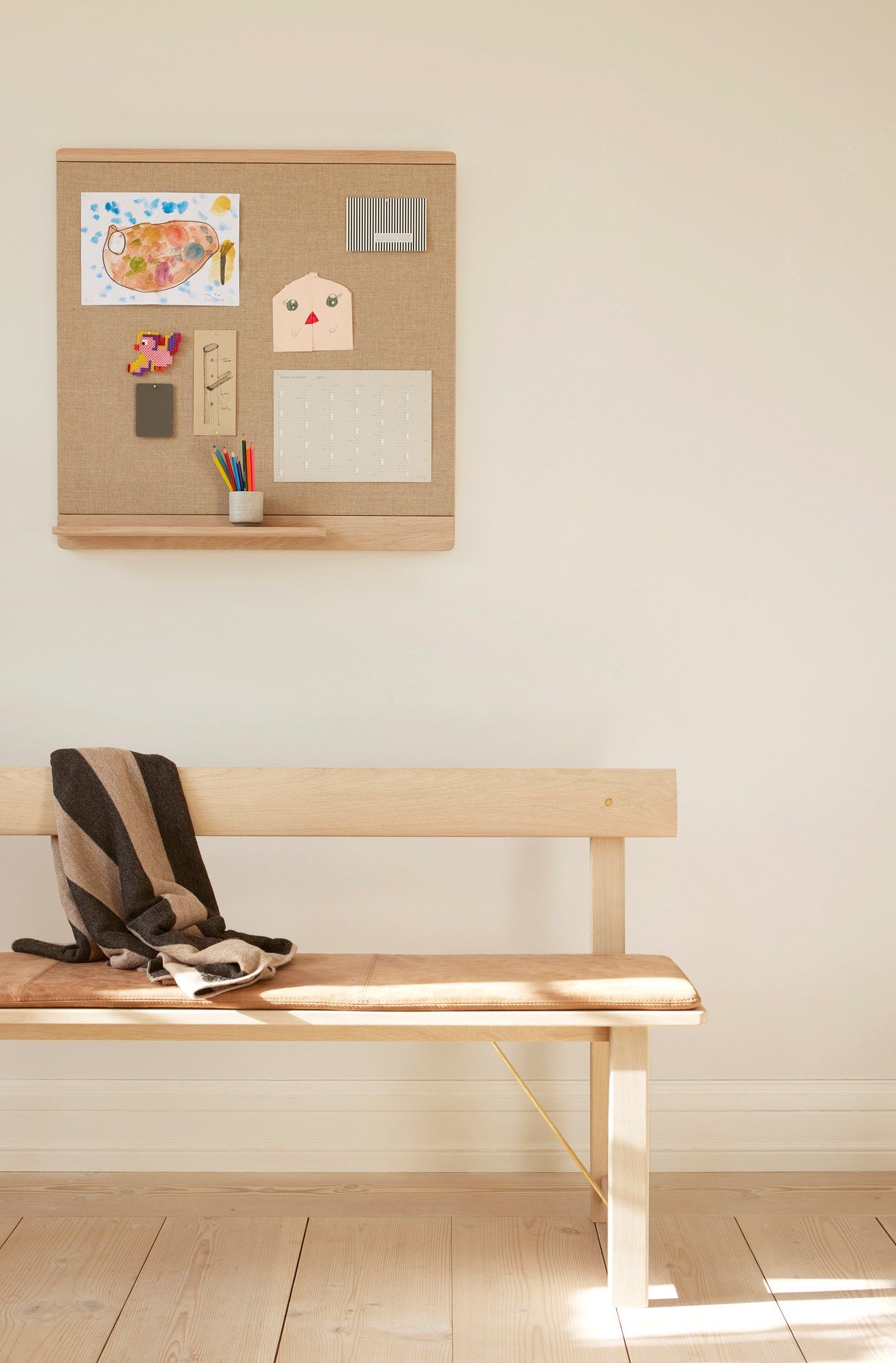 Доска объявлений из холста и дерева Form & Refine Rim ARCH-00027694 - Вид №6