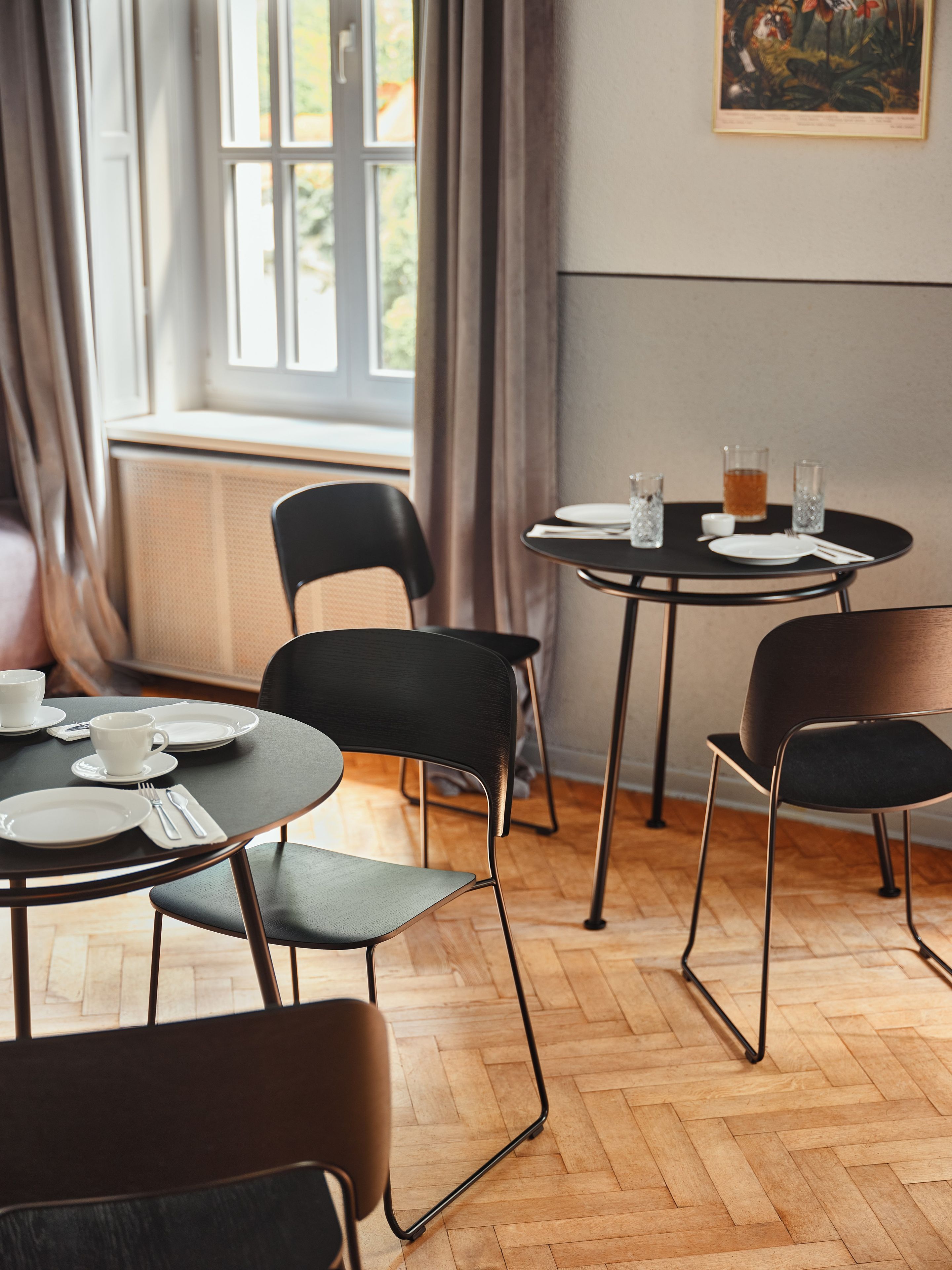 Круглый металлический обеденный стол MDD новая школа ARCH-00138146 - Вид №13