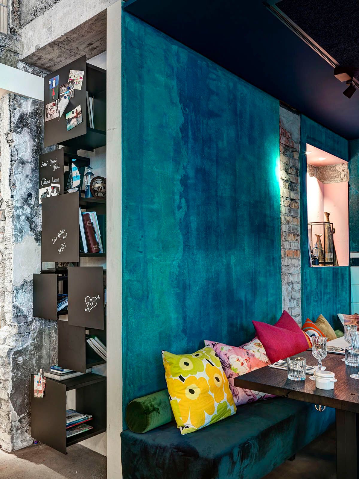 Металлический навесной шкаф Mogg DPI ARCH-00049487 - Вид №1