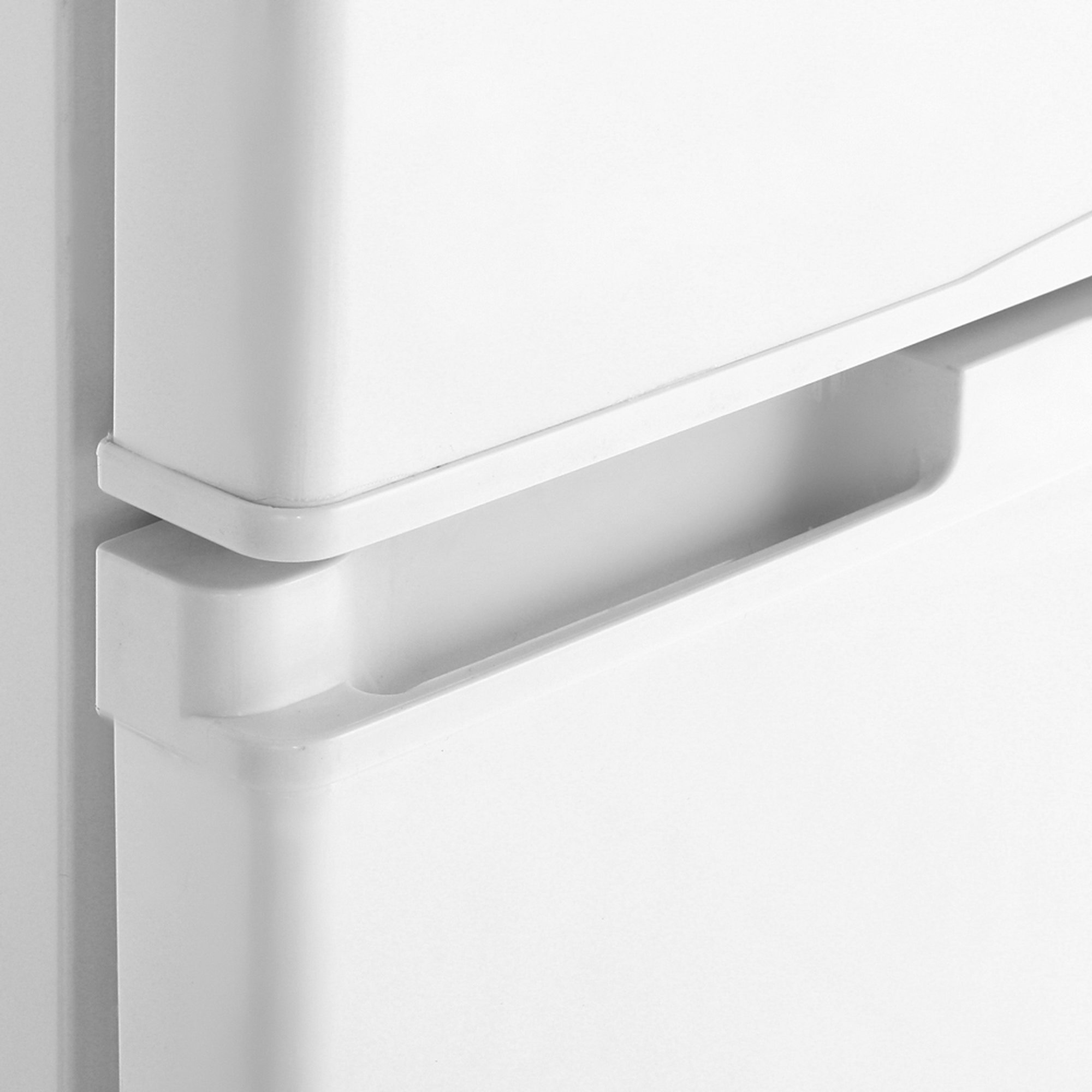 1023084 Холодильник компактный   Tesler RCT-100 белый STDN-0031973 - Вид №2