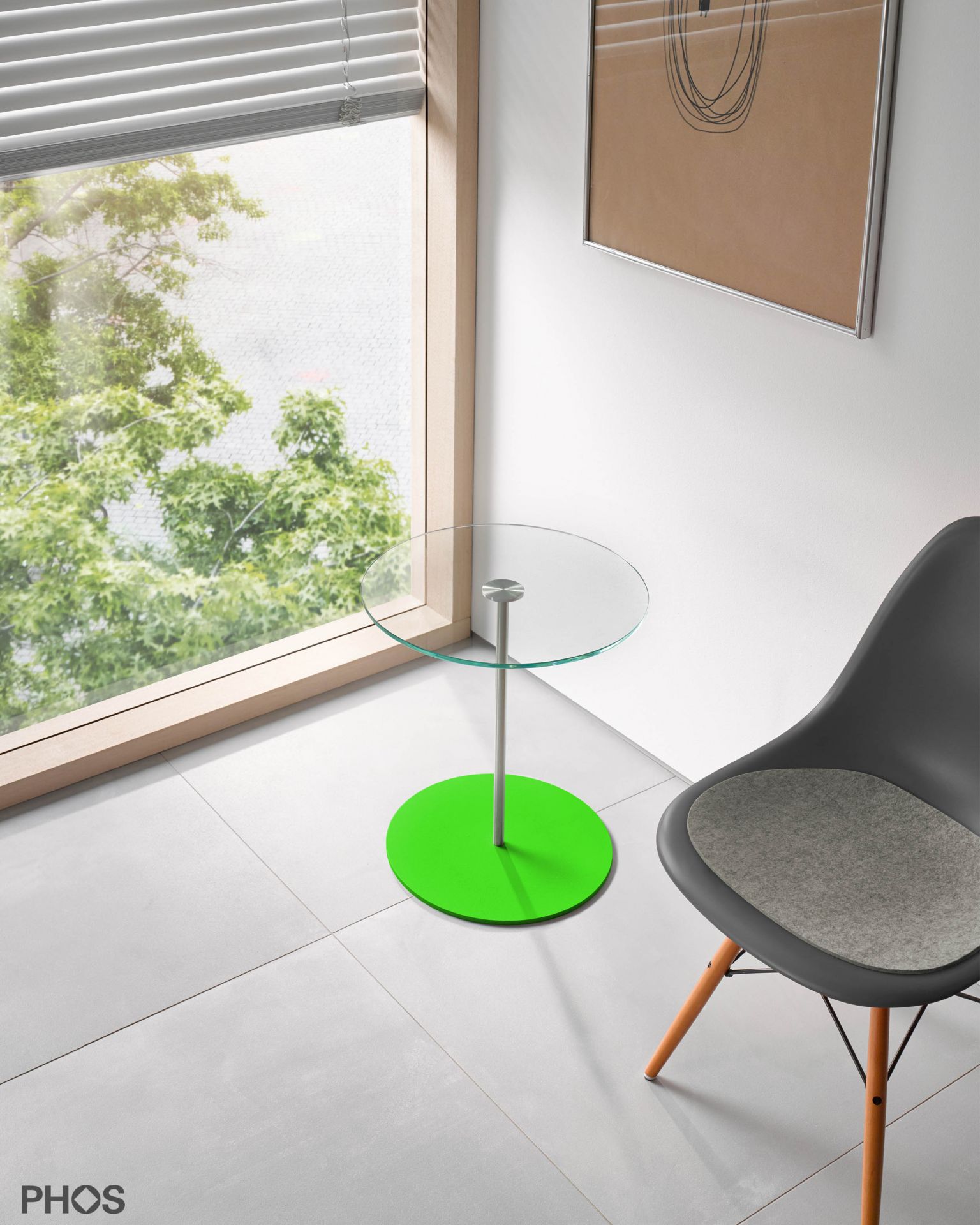 BT400G-BPGr Приставной столик со стеклянной полкой, высота 40 см, основание: зеленое. PHOS  - Вид №1