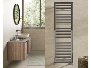 Хромированный радиатор для ванной комнаты