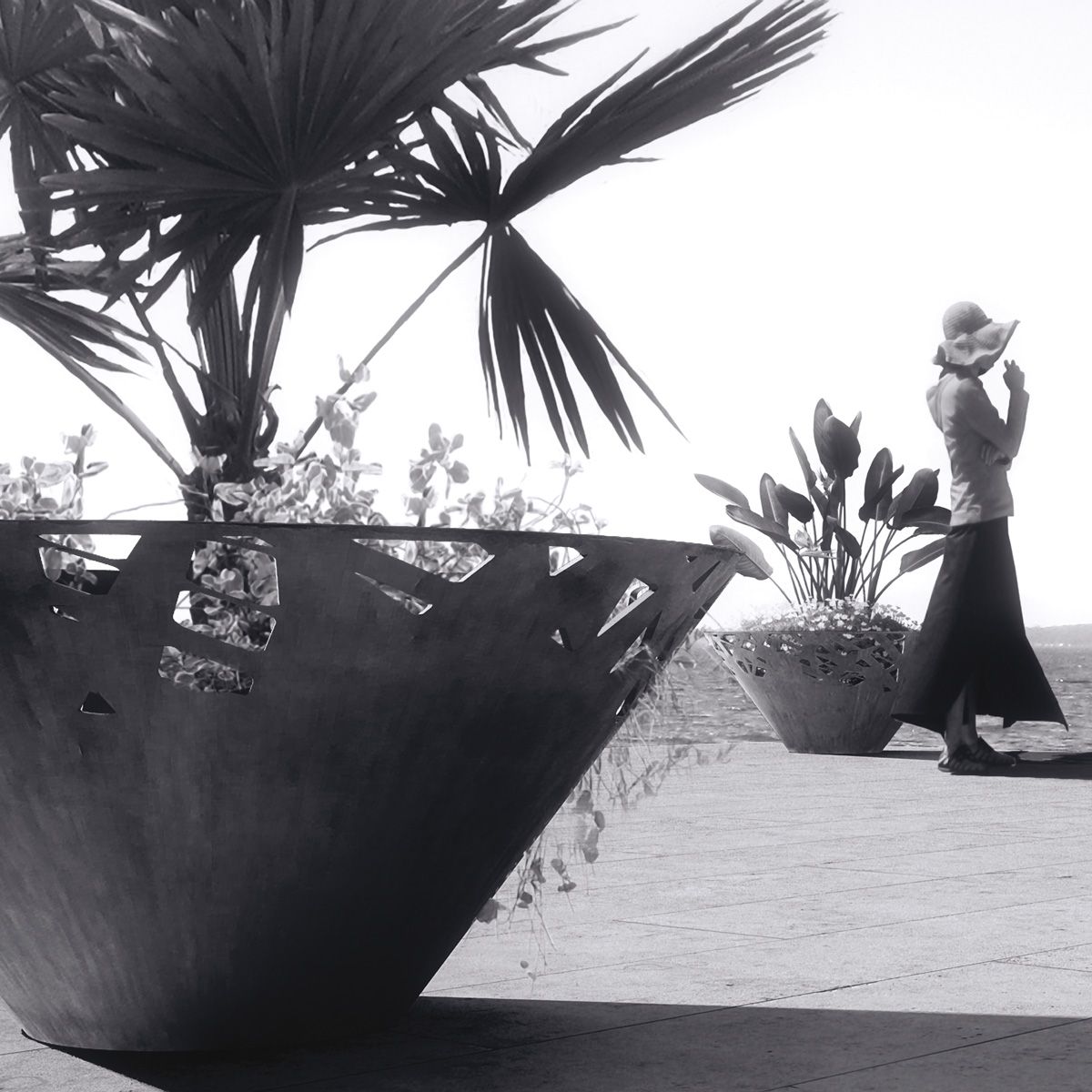 Вазон LAB23 CROSSED ARCH-00140350 - Вид №1