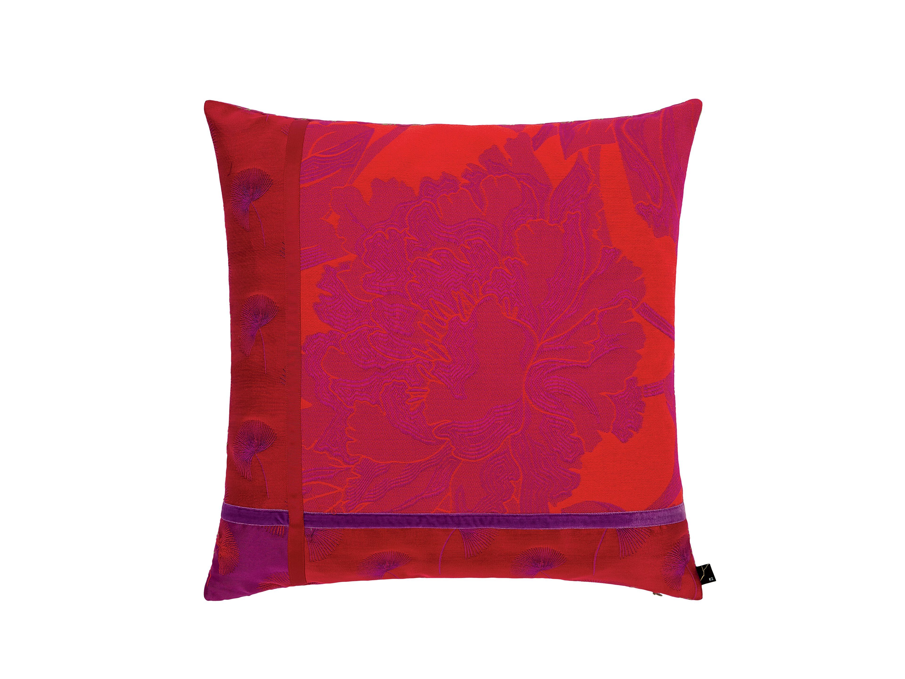 Квадратная подушка из ткани с цветочным рисунком K-3 Hana Pop ARCH-00070346 - Вид №2