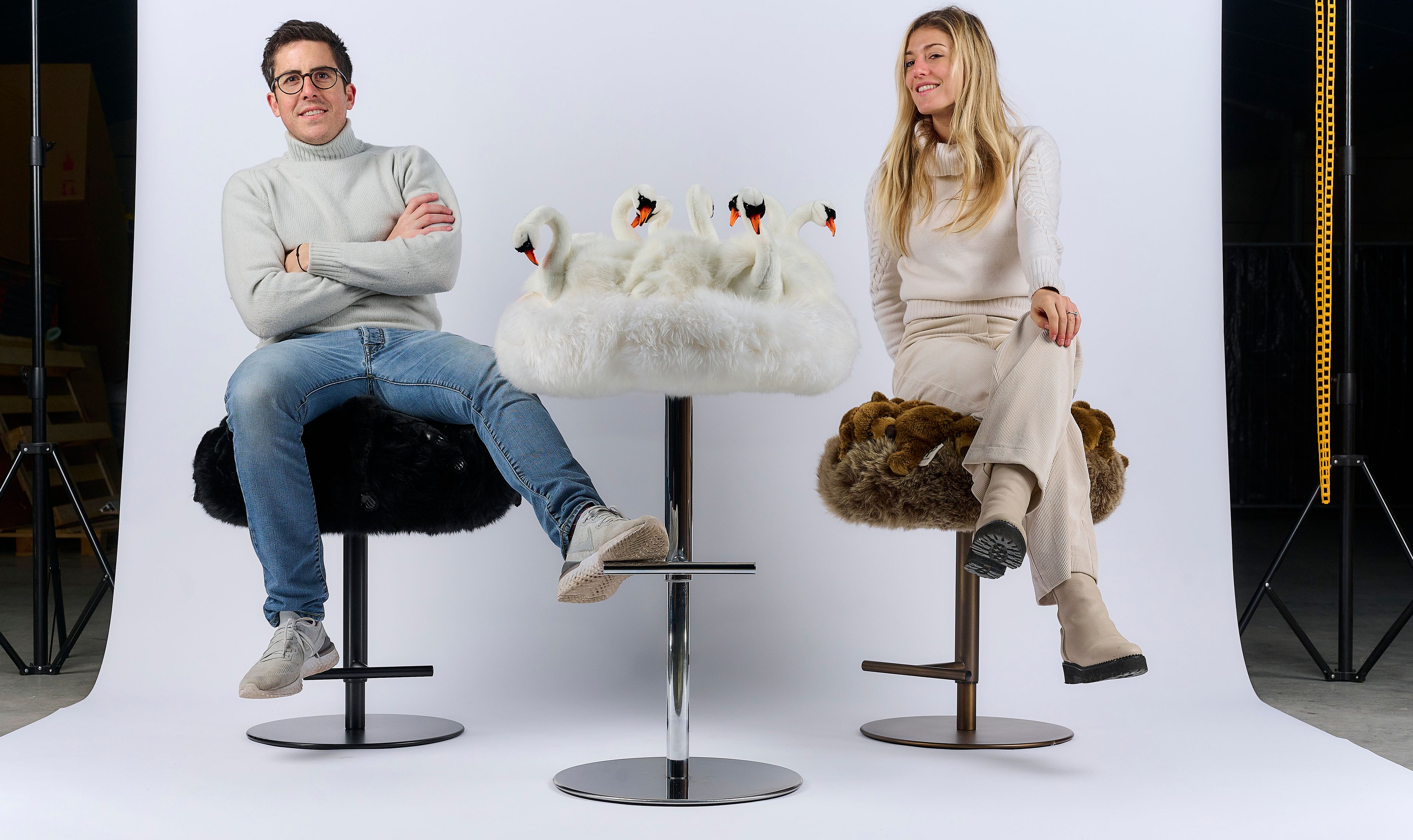 Регулируемая высота полиэстер мягкий стул APCOLLECTION Swan ARCH-00064991 - Вид №8